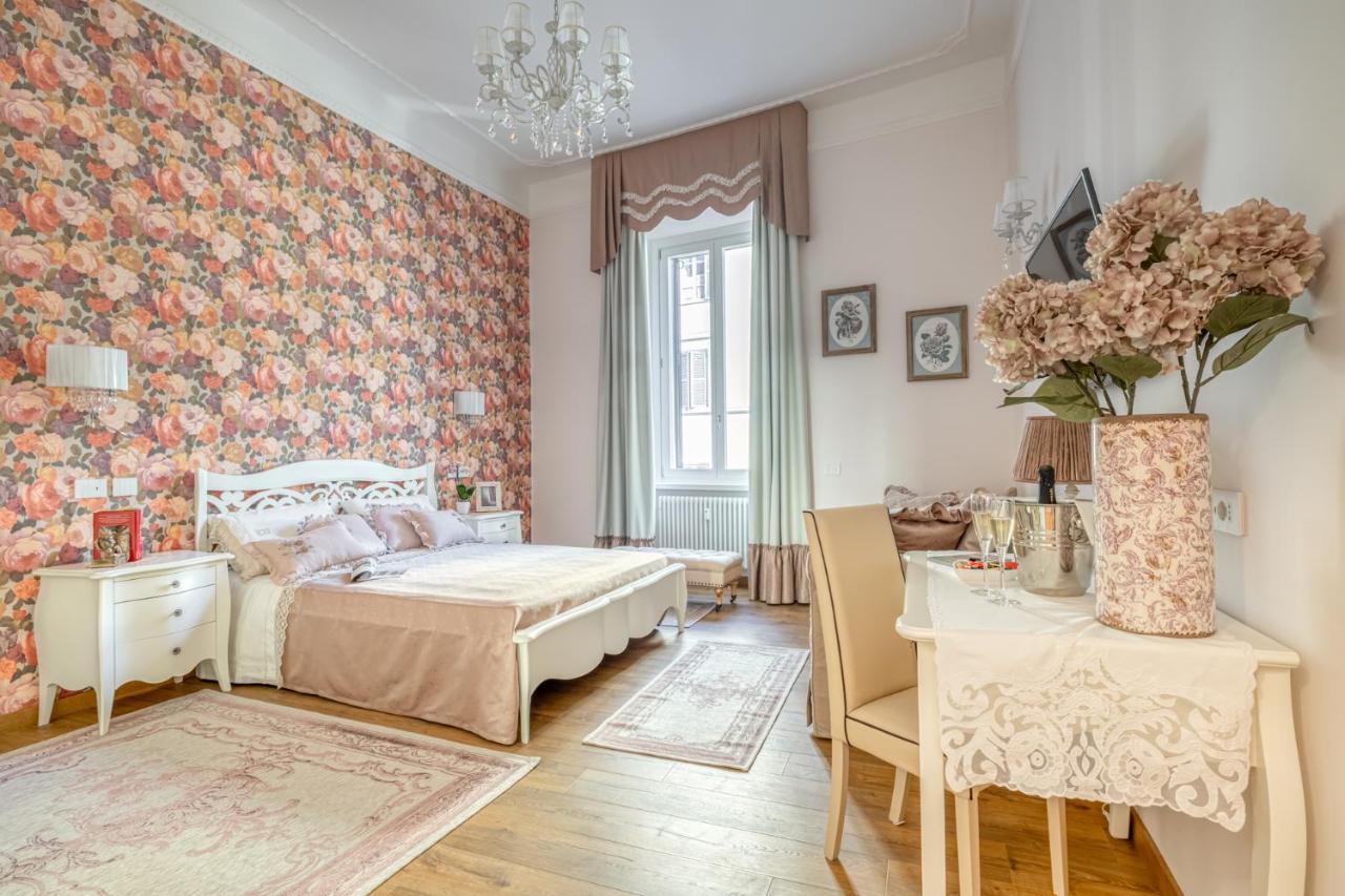Luxury Stars In Rome - Andromeda Apartment In Colosseum Luaran gambar